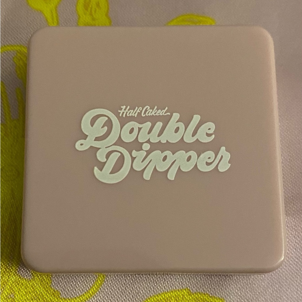 ⭐️HP⭐️🆕Half Caked|Double Dipper Highlighter in Liv on Sunday